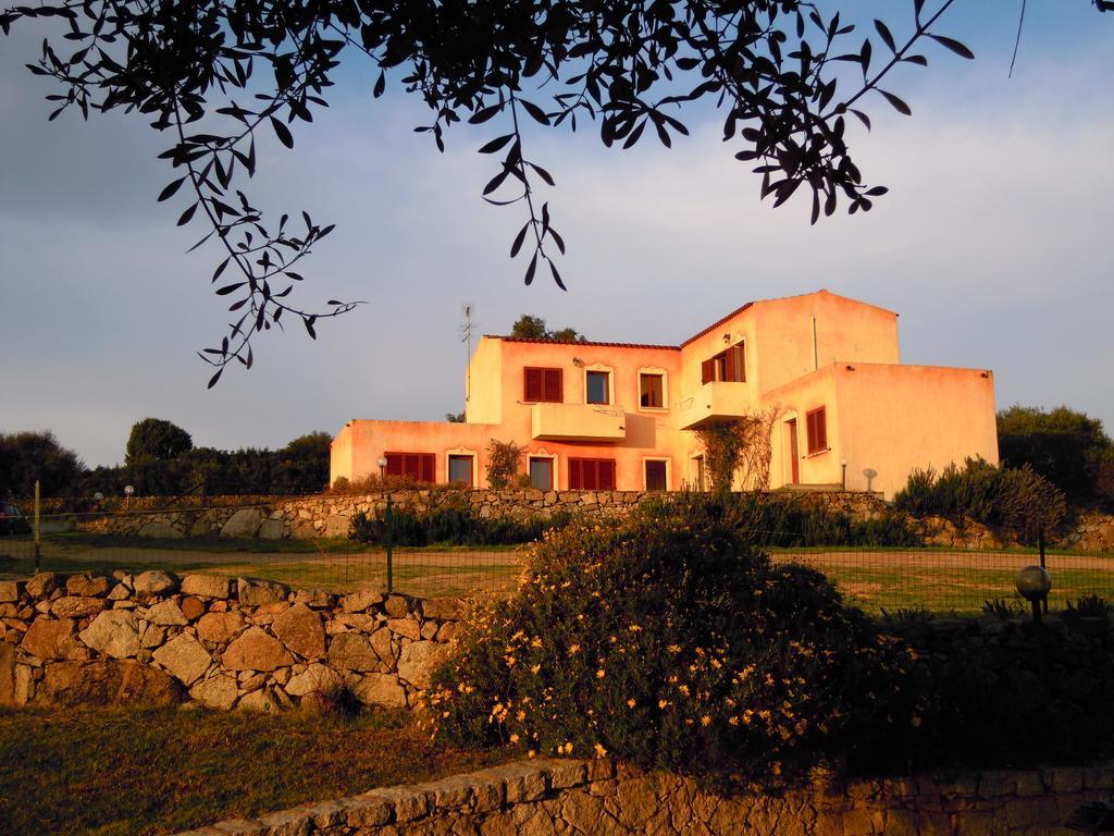 Agriturismo Candela Hotell Arzachena Exteriör bild