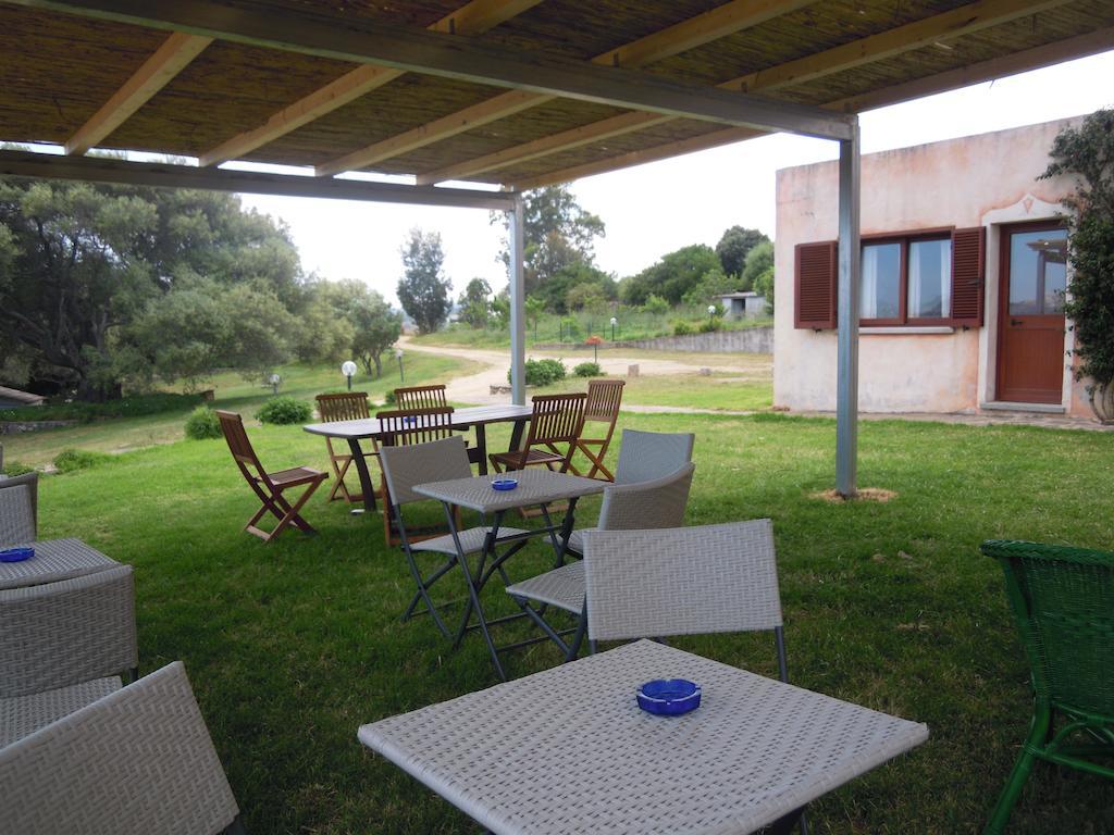 Agriturismo Candela Hotell Arzachena Exteriör bild